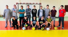 Спортен клуб "Футбол" с ръководител М.Камбешев